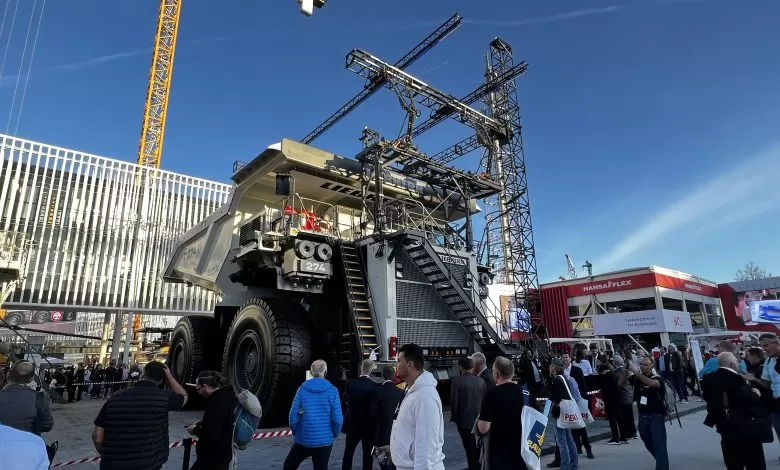bauma 2022: Liebherr a expus T 274, un camion de minerit de 305 tone 1 bauma 2022: Liebherr a expus T 274, un camion de minerit de 305 tone