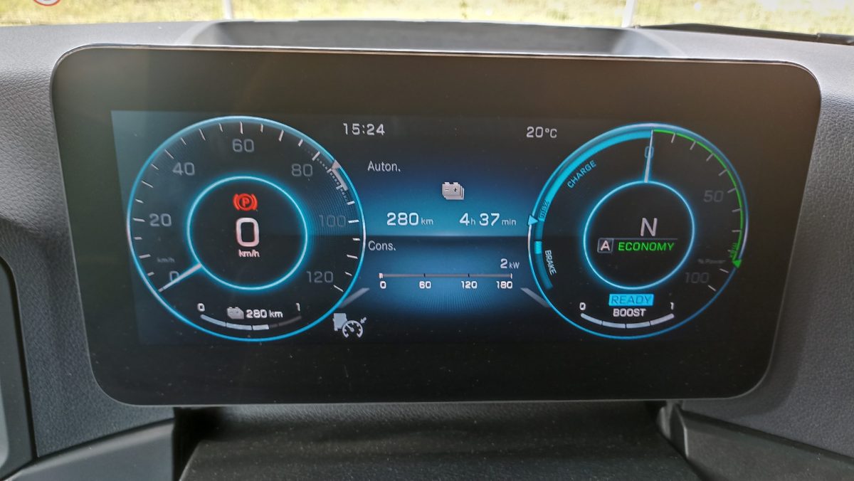 Test de consum cu Mercedes-Benz eActros, în România