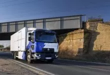 DB Schenker comandă 53 de camioane electrice Renault E-Tech D
