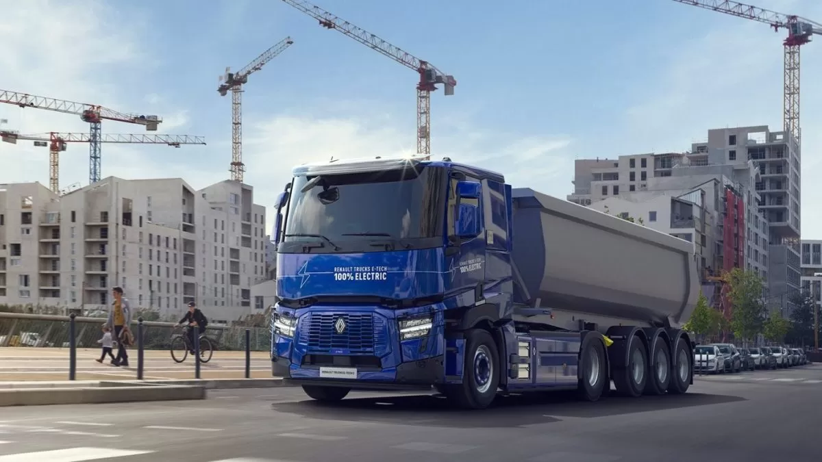 Renault Trucks prezintă designul modelelor electrice T și C 3 Renault Trucks prezintă designul modelelor electrice T și C
