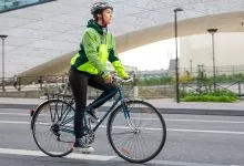 Continental a dezvoltat o jachetă pentru bicicliști foarte vizibilă 10 Continental a dezvoltat o jachetă pentru bicicliști foarte vizibilă