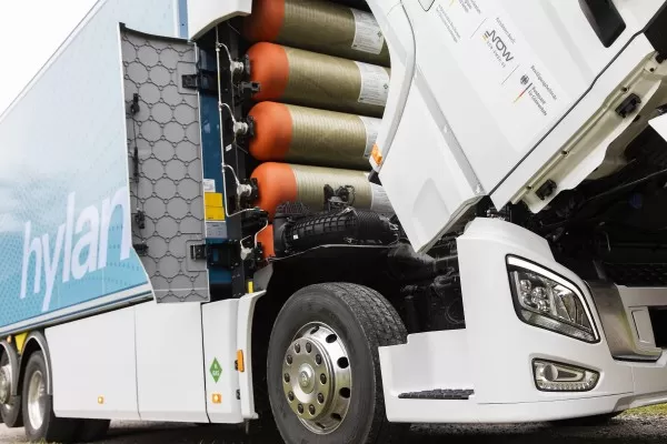 Hylane a înmatrculat primul camion de serie cu hidrogen din Germania