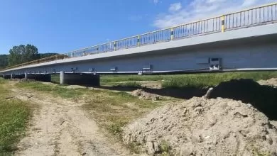 Camioanele pot circula din nou pe DN7, între Pitești și Râmnicu Vâlcea 13 Camioanele pot circula din nou pe DN7, între Pitești și Râmnicu Vâlcea