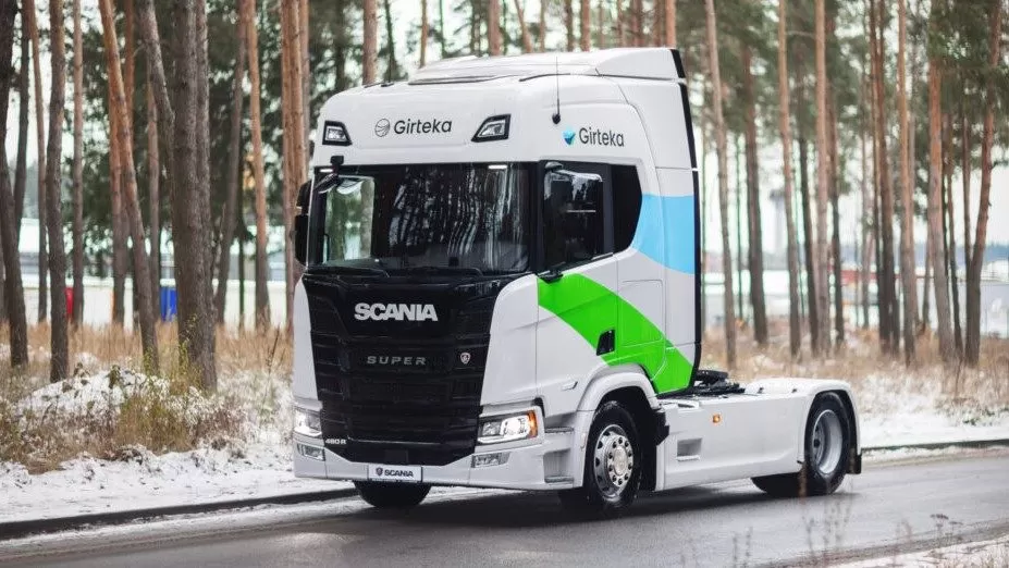 Girteka va cumpăra 600 de camioane electrice Scania 3 Girteka Scania 1 1024x640 1 e1671531839838