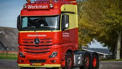 Actros L cu oglinzi laterale, dar cameră video în locul oglinzii de colț