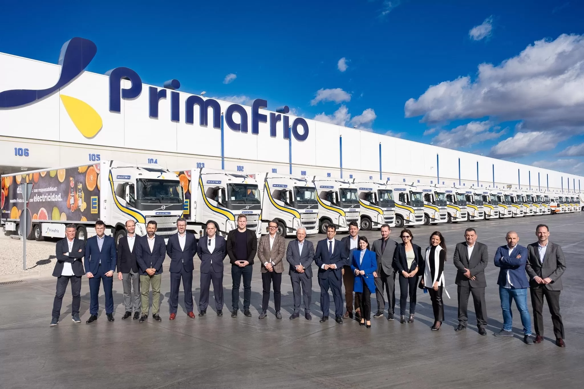 Primafrio a implementat 15 camioane electrice Volvo FH Electric în flotă
