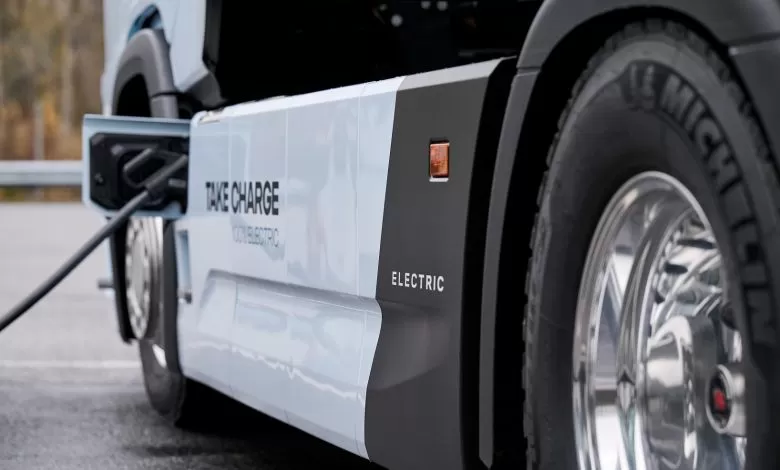 Studiu: Ce împiedică transportatorii din Europa să treacă la camioane electrice