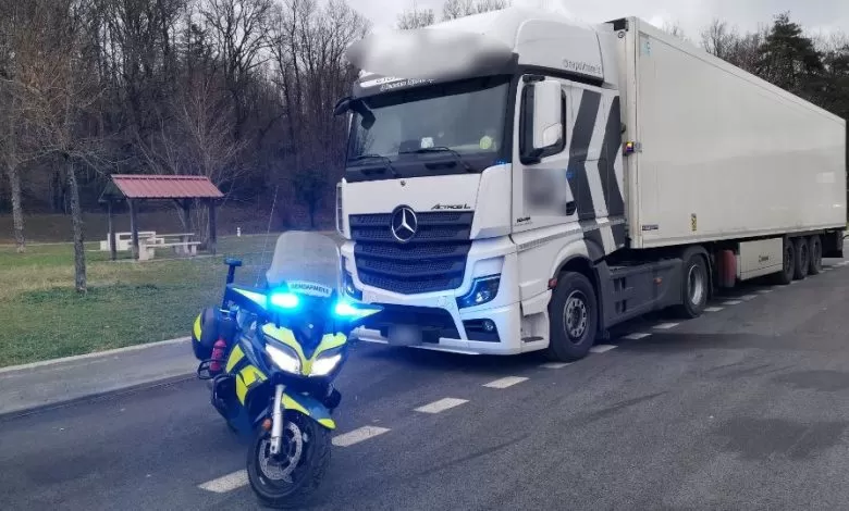 117 km/h pe coborâre: permis suspendat cu ajutorul tahografului 1 117 km/h pe coborâre: permis suspendat cu ajutorul tahografului