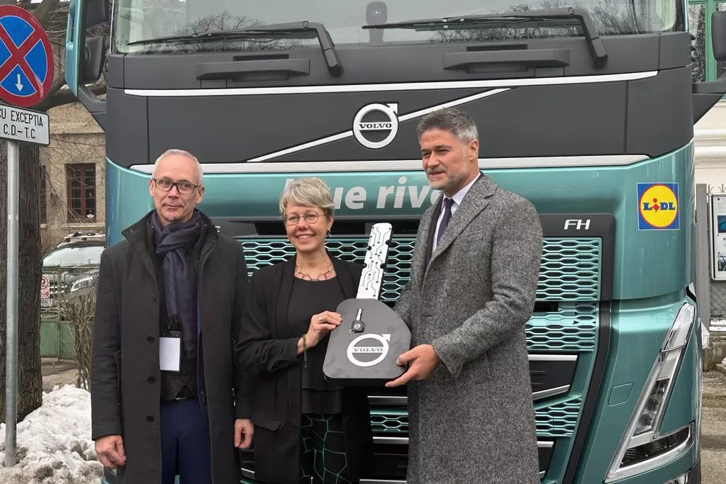 Blue River operează primul cap tractor electric Volvo FH Electric din România 2 Primul cap tractor electric din România, Volvo FH Electric, este operat de Blue River