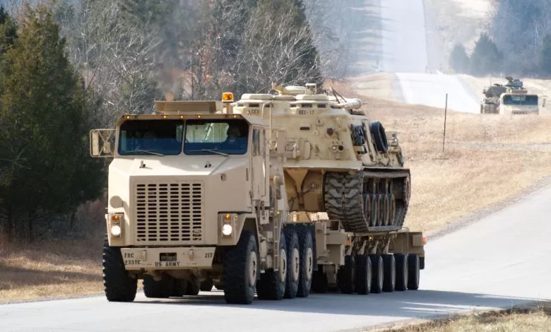 Armata americană lansează un nou program de camioane tactice
