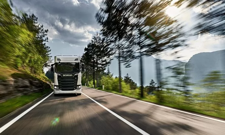 Preț cu până la 4.000 de euro mai mare pentru camioanele Euro VII