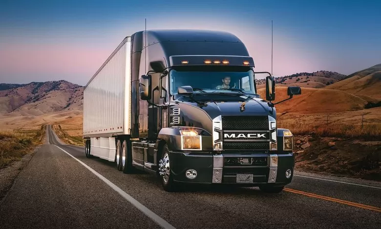 Un congresman vrea să crească viteza camioanelor în Indiana