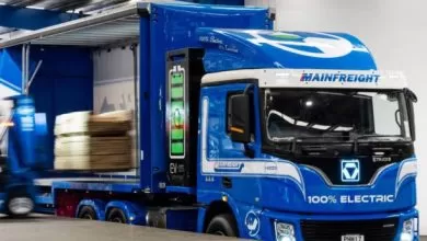 Cap tractor electric cu baterii interschimbabile