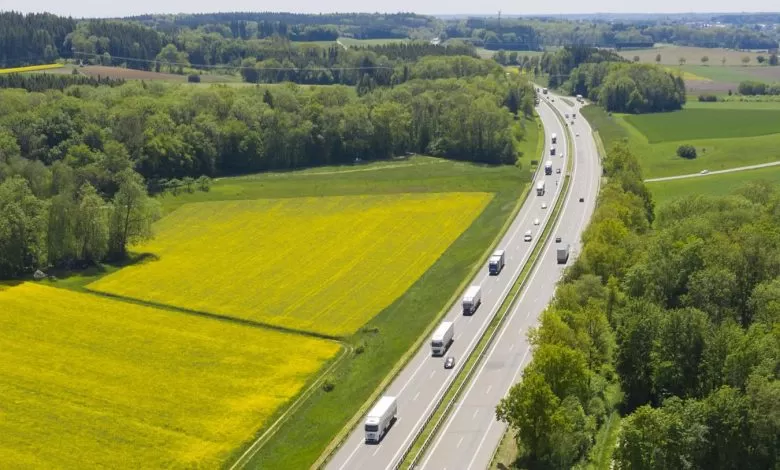 Noile norme UE privind emisiile de CO2 ale camioanelor, un risc pentru lanțurile de aprovizionare