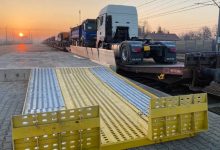 MAN a ales să transporte camioanele noi din Polonia cu trenul