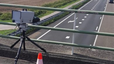 Olanda: Surprins cu telefonul la volan de două ori în decurs de o oră