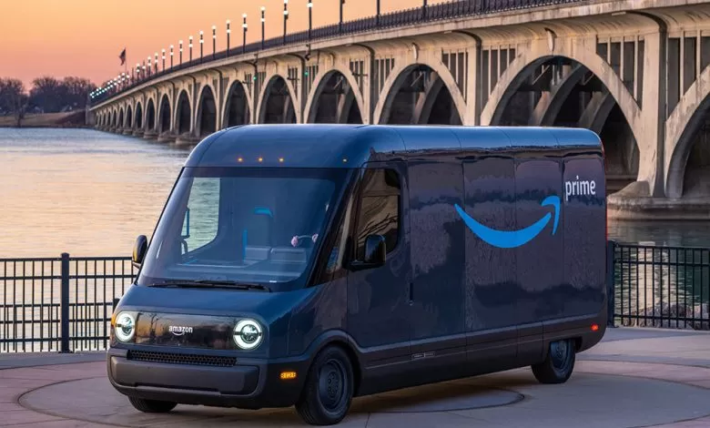 Rivian vrea să renegocieze clauza de exclusivitate cu Amazon