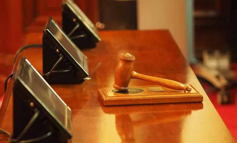 Franța: Șofer român amendat cu peste 5 mil. de euro pentru contrabandă țigări