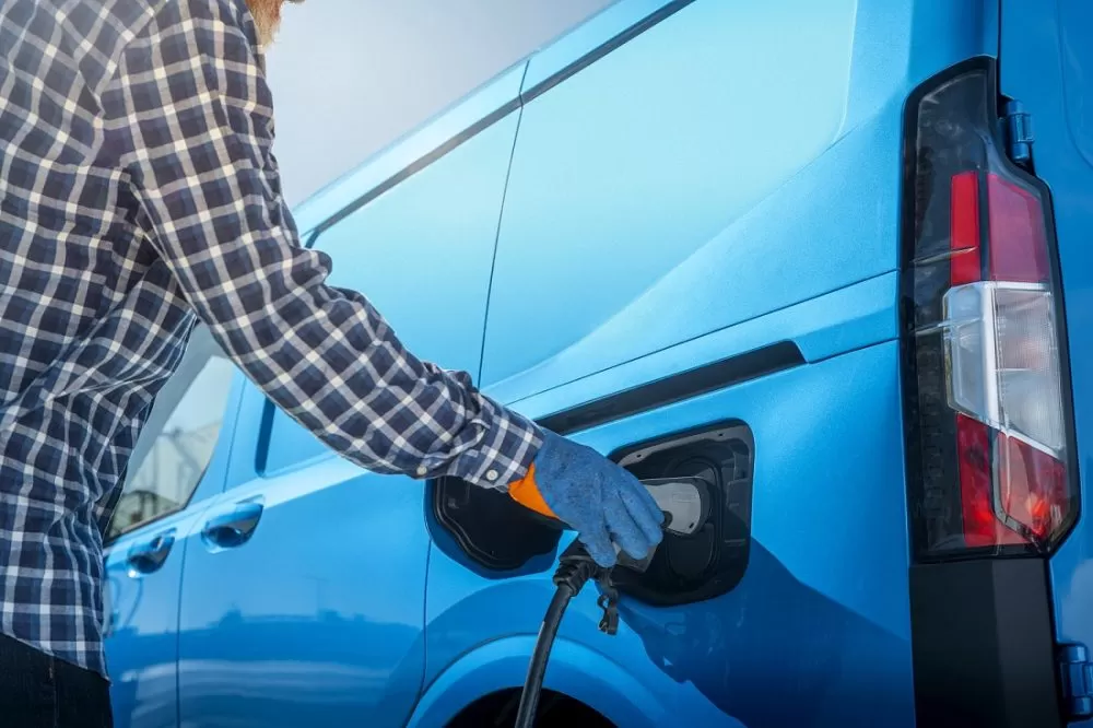 Ford prezintă modelul electric E-Transit Courier, care va fi produs la Craiova