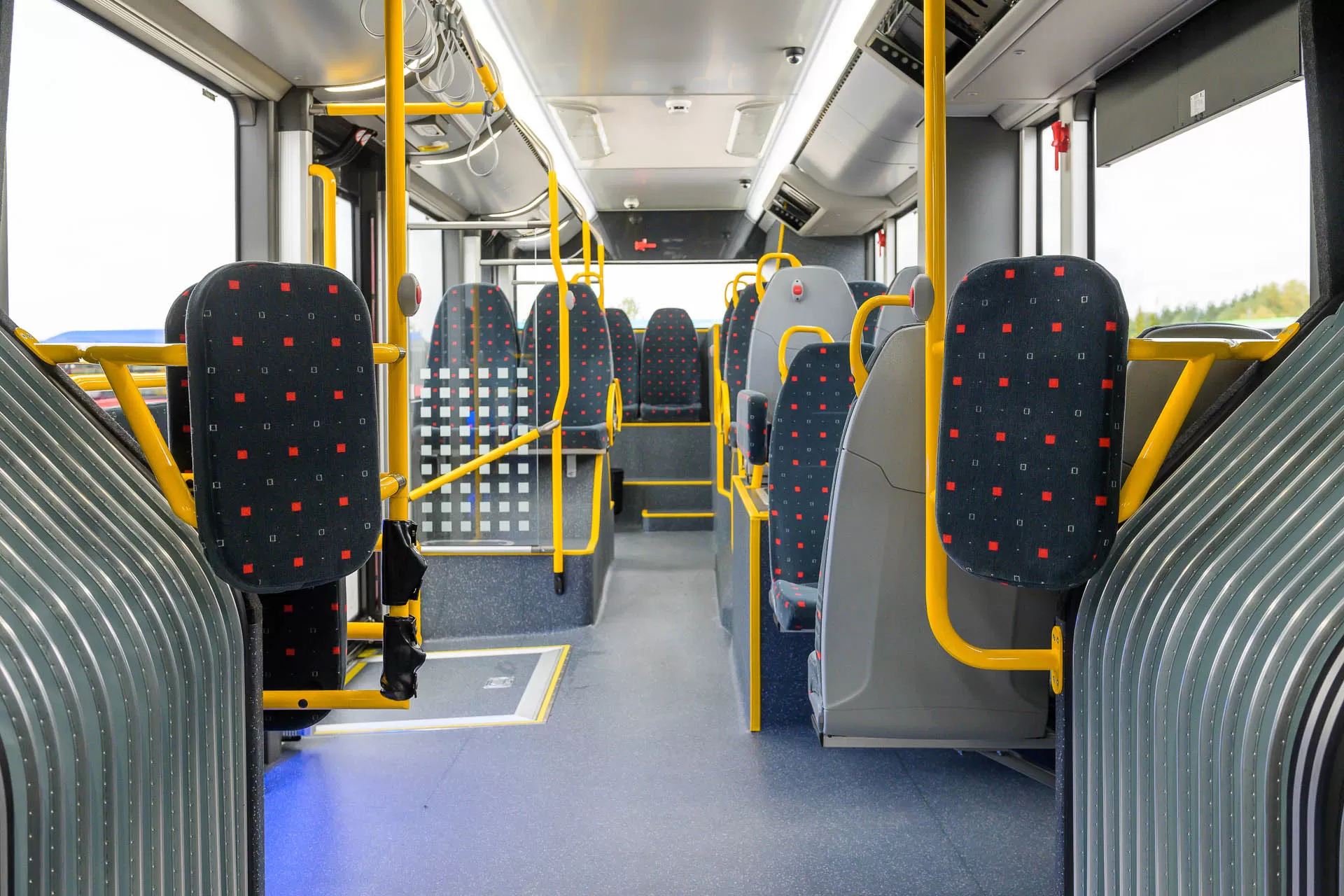 interior autobuz articulat electric Solaris