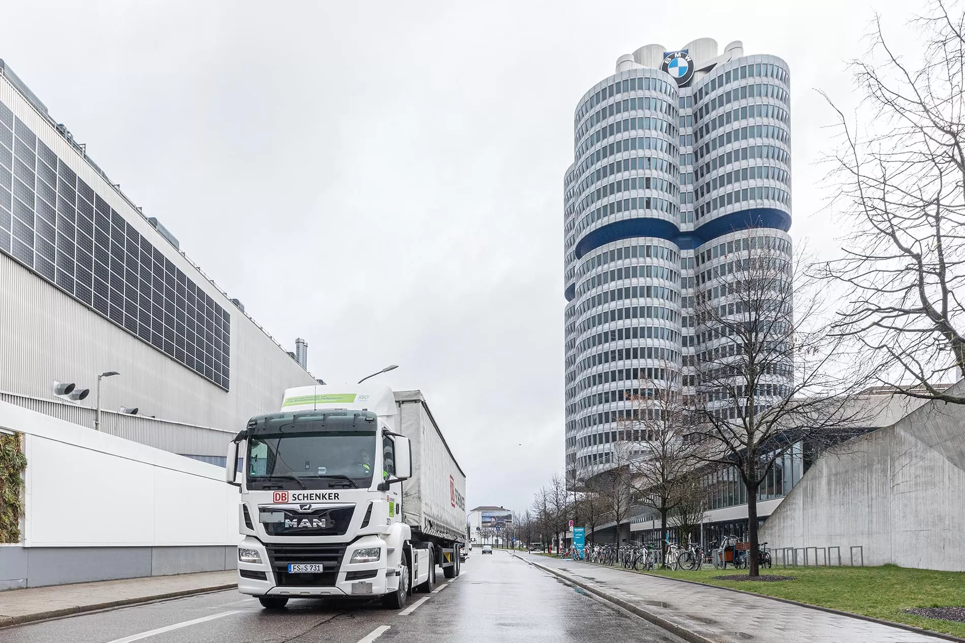 BMW utilizează camioane alimentate cu HVO100 în cadrul livrărilor de piese