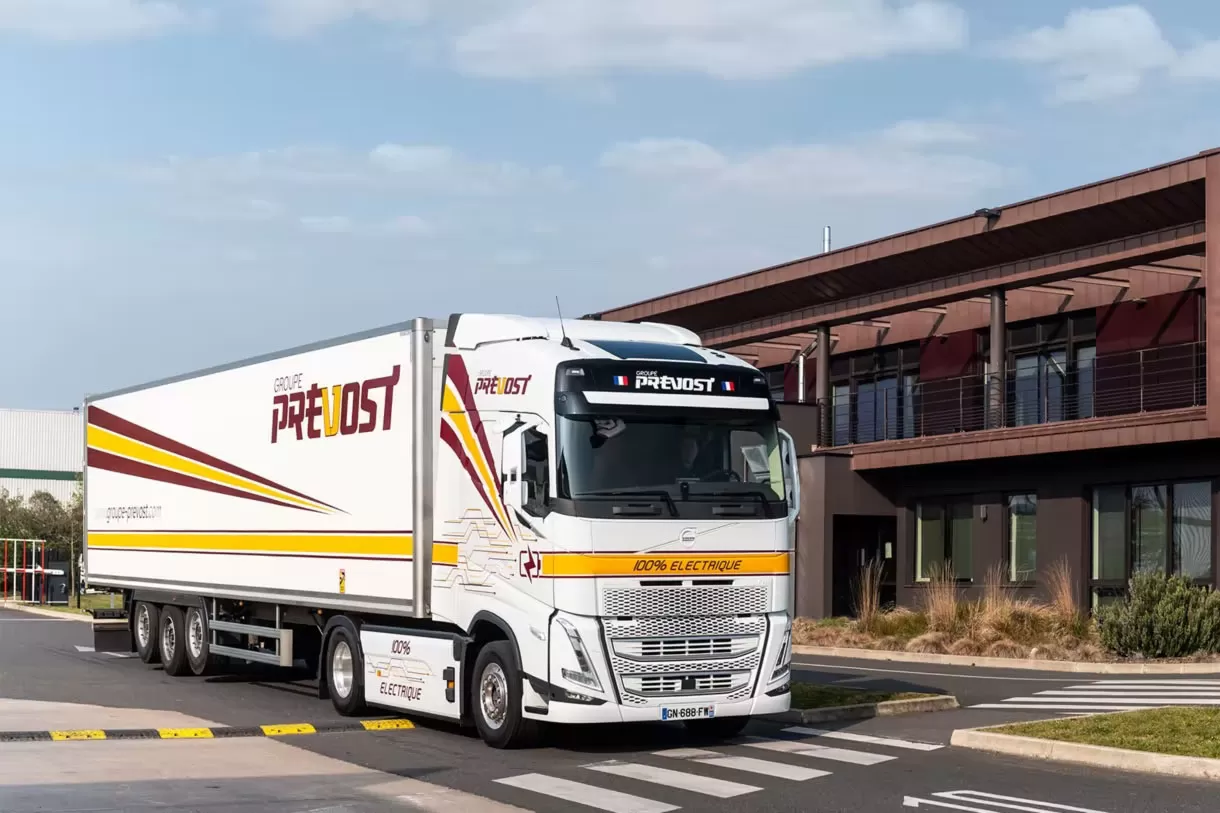 Prévost va face distribuție grea cu trei camioane electrice Volvo FH 4 camioane electrice volvo fh prevost