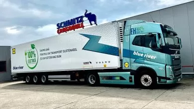 Semiremorcă frigorifică Schmitz Cargobull cu agregat 100% electric pentru Blue River