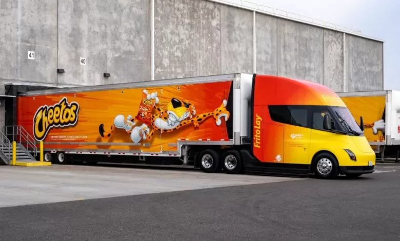 Tesla Semi are o baterie de capacitate mai mică decât se aștepta 1 Tesla Semi are o baterie de capacitate mai mică decât se aștepta
