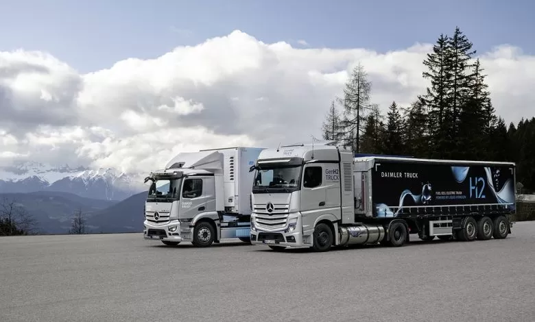 Tur în munții Alpi cu camioane cu baterii și hidrogen
