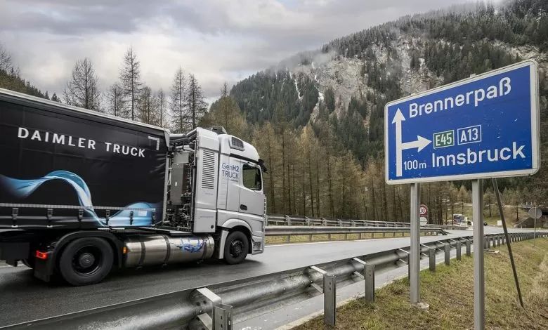 Până în 2040, transportul de marfă pe ruta Brenner se va face preponderent cu camioane