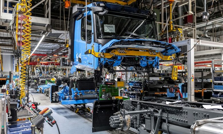 Fabrica Mercedes-Benz Trucks din Wörth poate fi din nou vizitată