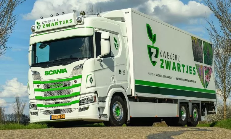 Camion Scania R 6x2 de 28 de tone cu motor de 320 CP