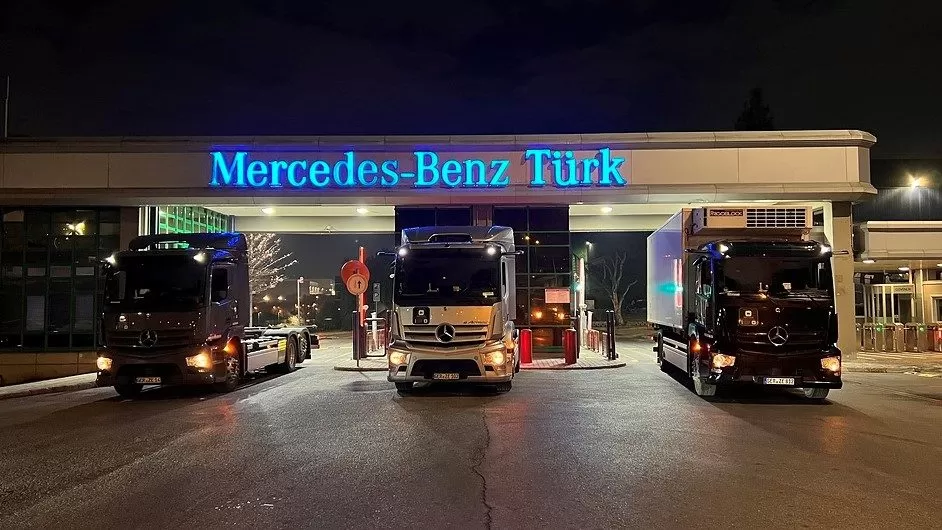 Cap tractor electric Mercedes-Benz eActros 300