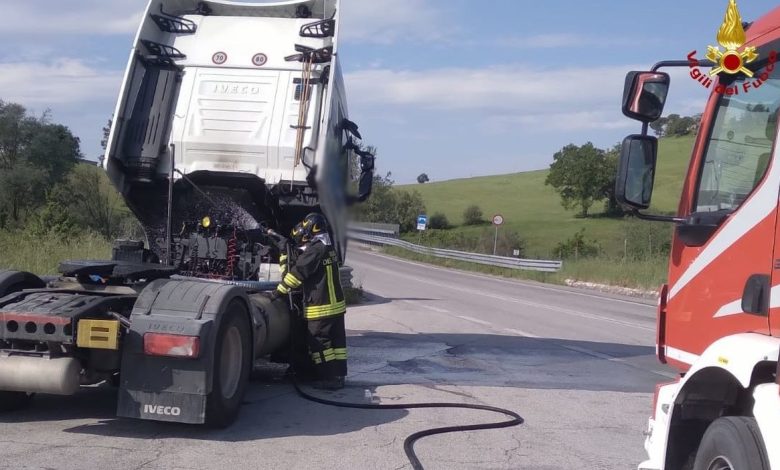 Șofer român de camion, erou în Italia: A evitat un incendiu în tunel