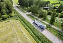 Prima remorcă frigorifică cu panouri fotovoltaice din flota TIP