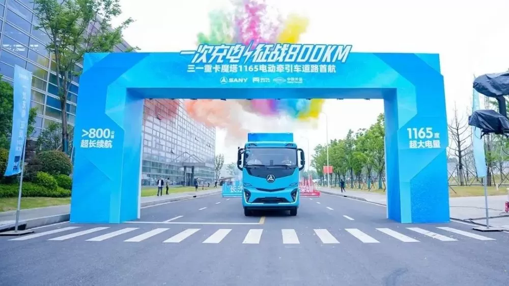 Un camion electric de 40 de tone a mers 817 km fără reîncărcare