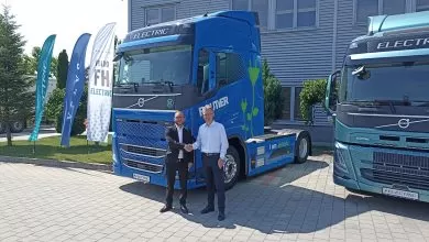 Volvo Trucks România a livrat două FH Electric pentru Routier