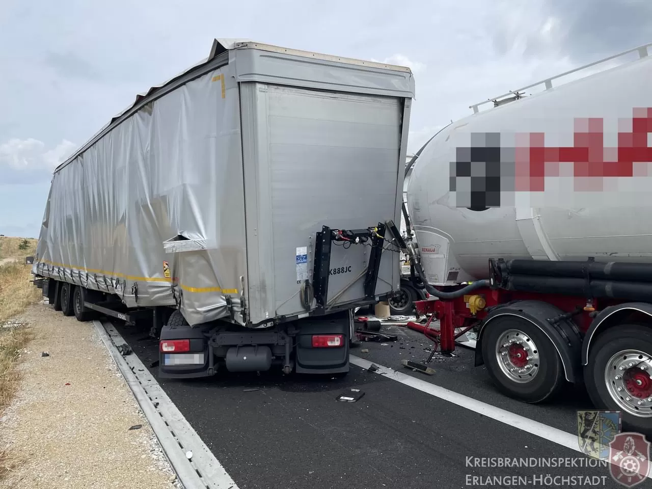 Trei camioane implicate într-un grav accident pe A3, în Germania 3 accident trei camioane a3 germania 1