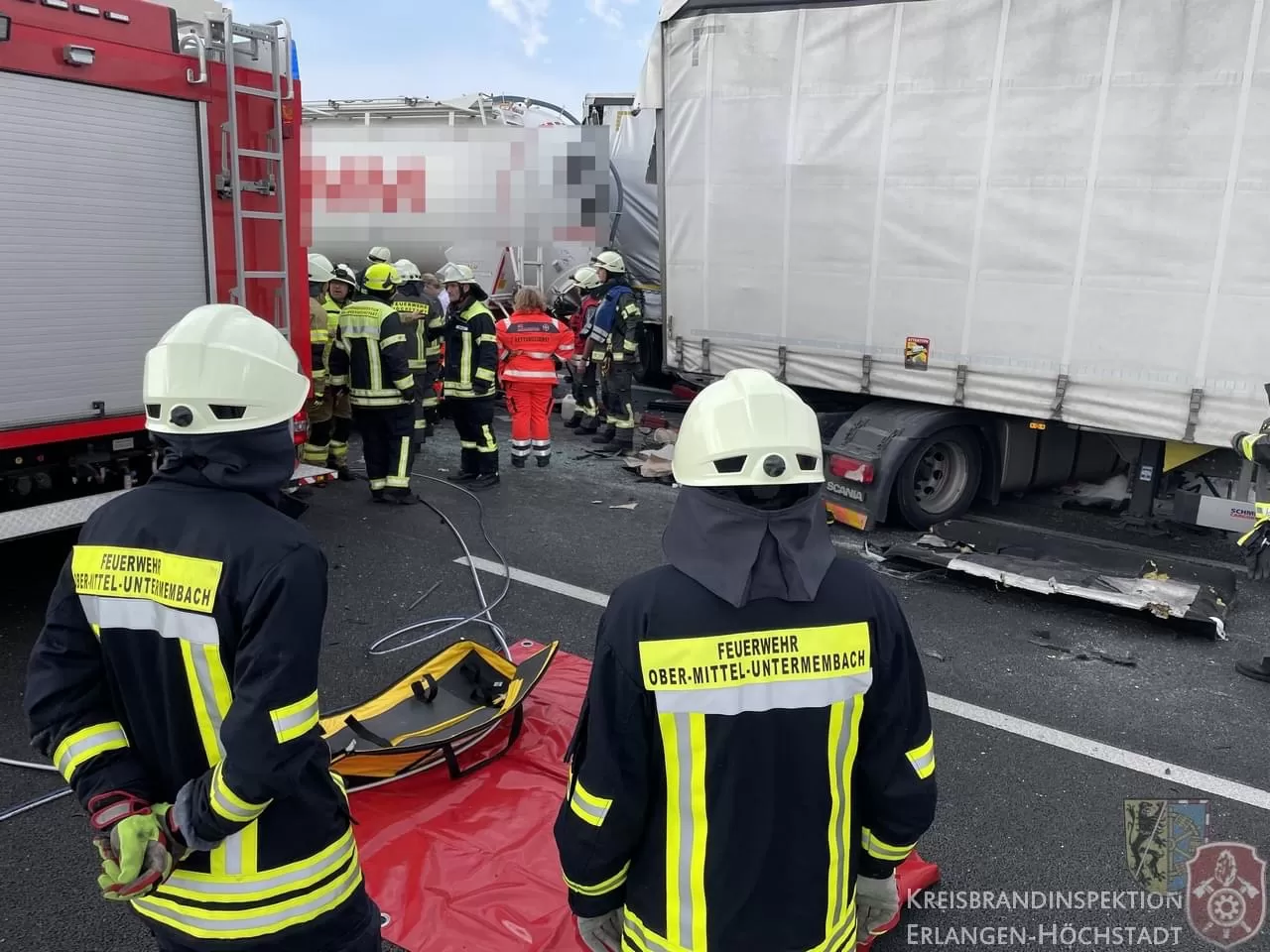 Trei camioane implicate într-un grav accident pe A3, în Germania 6 accident trei camioane a3 germania 4