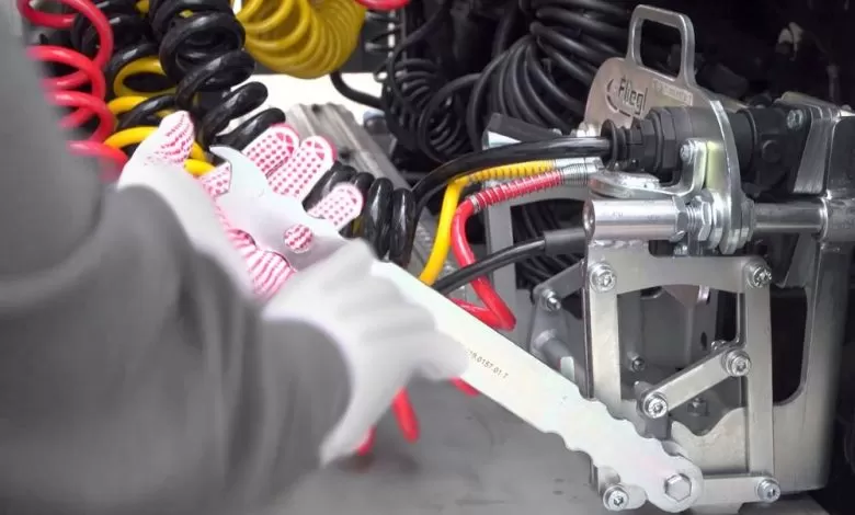 Fliegl F-Con, sistem de conectare rapidă a capului tractor cu semiremorca 1 Fliegl F-Con, sistem de conectare rapidă a capului tractor cu semiremorca