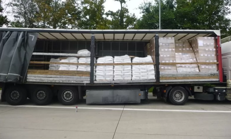 Semiremorcă cu șasiul rupt, scoasă din trafic în Germania 1 Semiremorcă cu șasiul rupt, scoasă din trafic în Germania