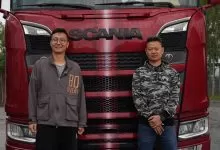 Călătorie din Shanghai în Suedia într-un Scania V8 S 650