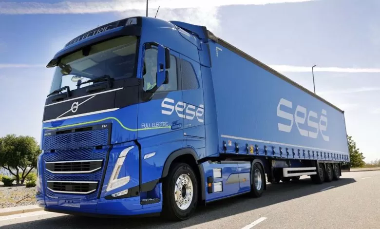 Sesé utilizează unui camion electric pentru transportul aerian de marfă