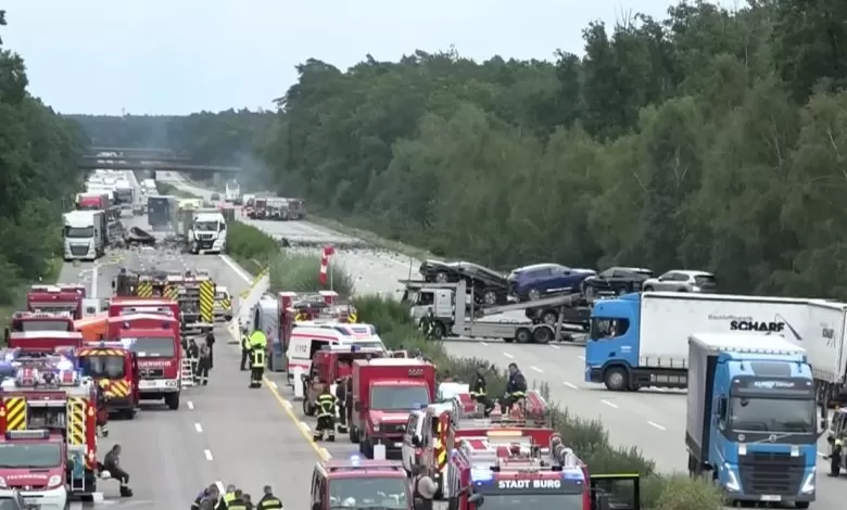 Un camion cu mărfuri periculoase a explodat pe A2 din Germania