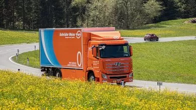 Transport de cafea din Columbia în Elveția folosind doar puterea vântului și hidrogen