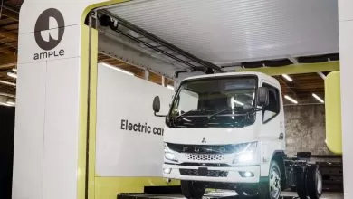 Mitsubishi testează tehnologia de schimbare a bateriilor pe FUSO eCanter