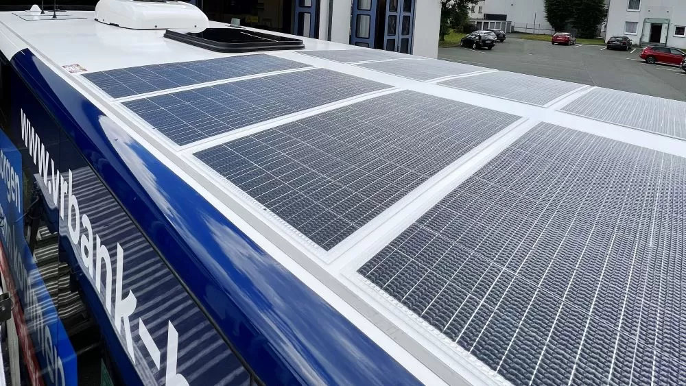 Sono Motors lansează o versiune îmbunătățită Solar Bus Kit