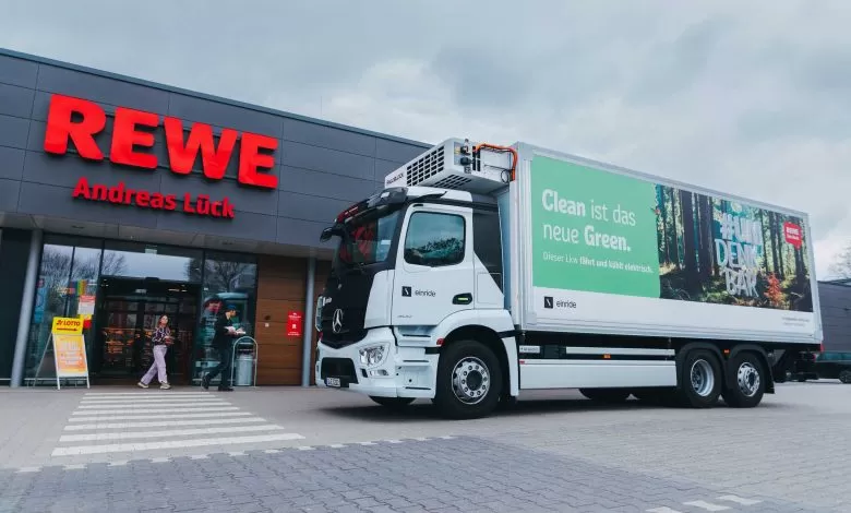 REWE utilizează camioane electrice pentru livrări în regiunea Berlin