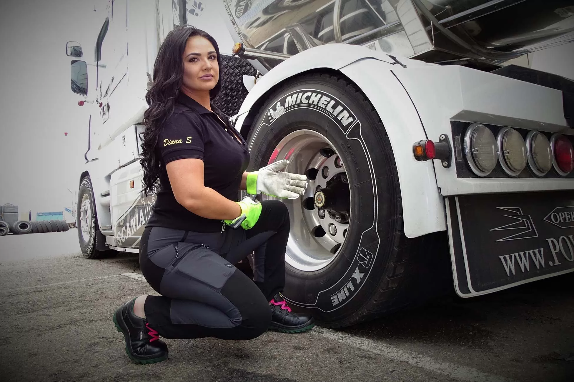 Trucker Girl Diana: ”Dacă noi ne oprim, atunci chiar se oprește toată lumea asta!” 4 diana stoian trucker girl diana 7