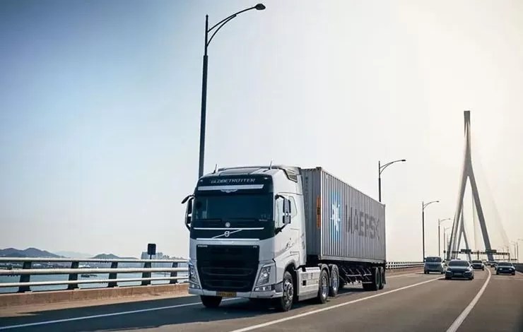 Maersk se retrage din licitația pentru Schenker 1 Cum accelerează Maersk creșterea pieței camioanelor electrice